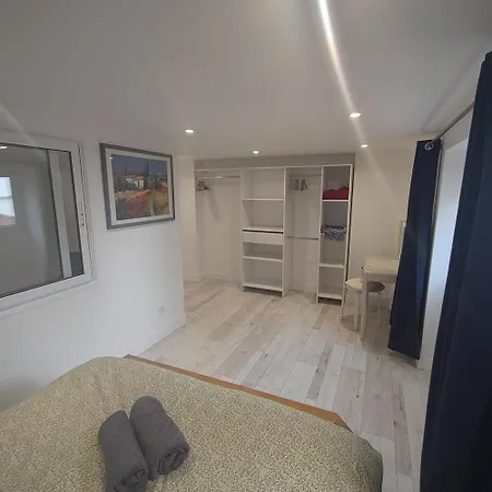 St Joseph Cosy With Ac Centre Apartment